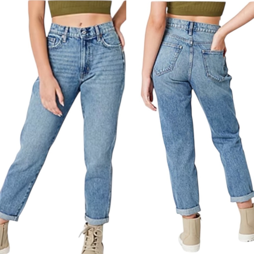 ARIZONA sz 7 Highest Rise Mom Jeans Straight Leg Medium Blue Wash